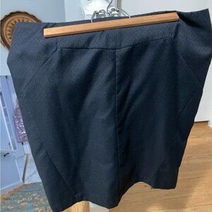 Womens Worthington straight skirt. Lined. Size 14. Like new. Dark navy.